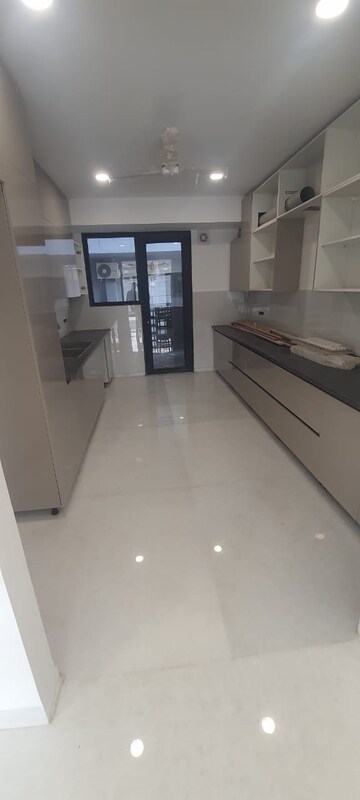4 BHK Builder Floor For Rent in Sector 57