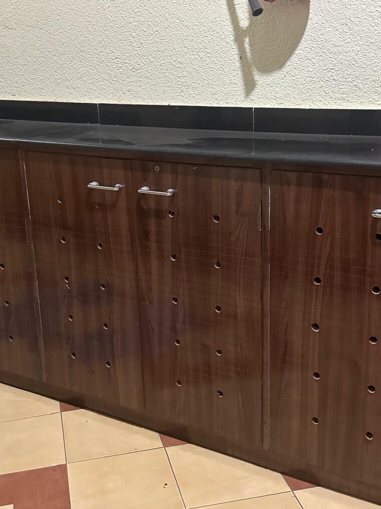 undefined, thane west 2.5 Bedroom 950 Sq.Ft. Apartment In Thane West Thane 8805571