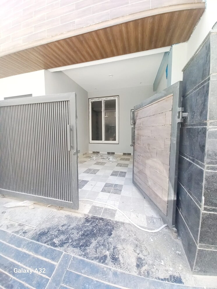 Exterior View, dehradun cantt 3 Bedroom 100 Sq.Yd. Villa In Dehradun Cantt Dehradun 8805613