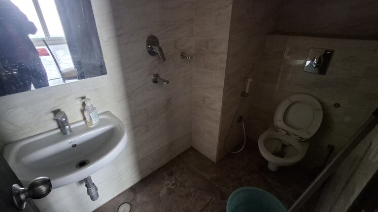 Bathroom, lohgarh 3.5 Bedroom 2200 Sq.Ft. Apartment In Lohgarh Zirakpur 8805607