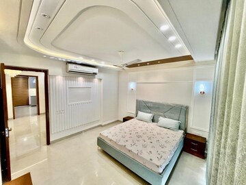 Room in 3 BHK Builder Floor at Panchkula Urban Estate – for Sale