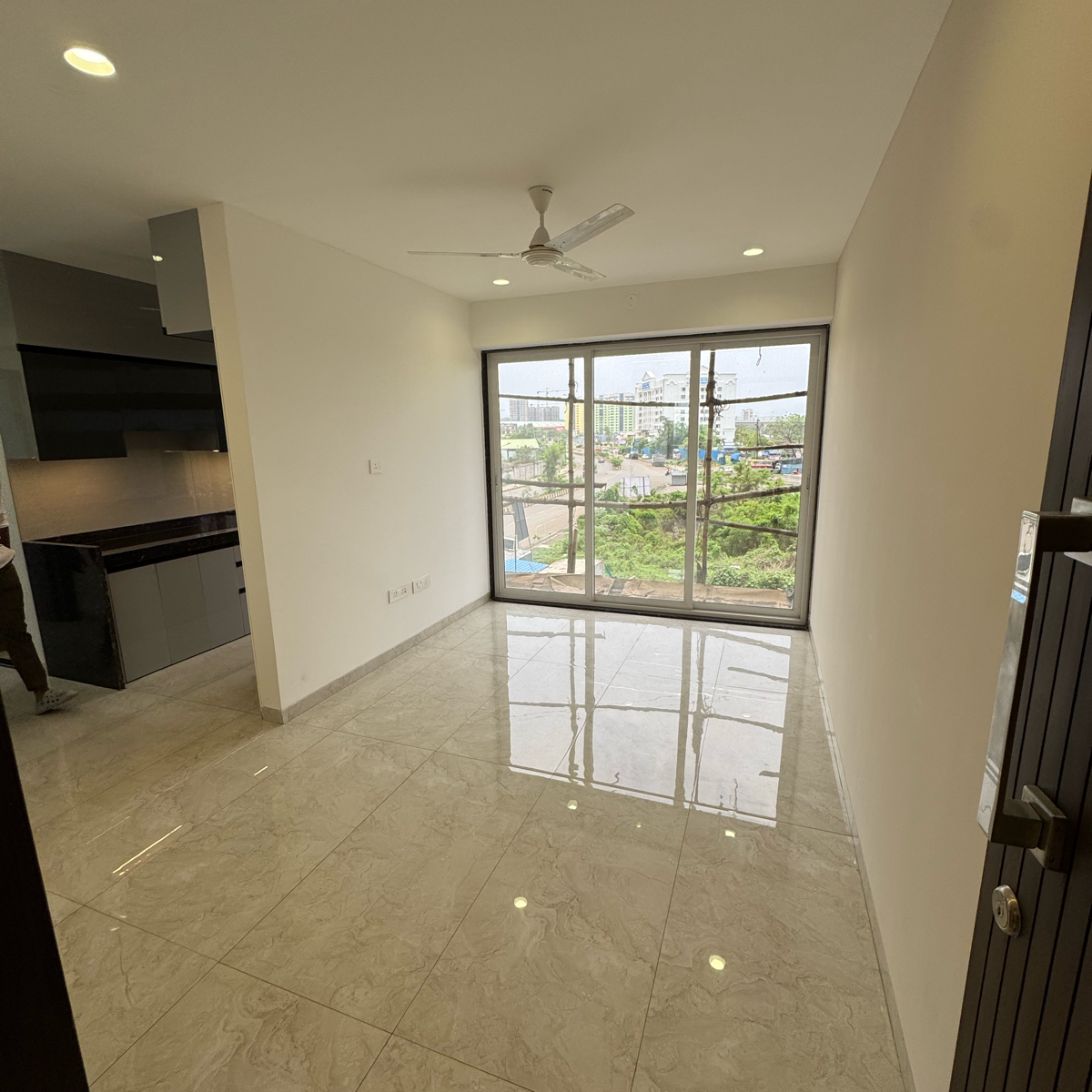 1 BHK 725 Sq.Ft. Builder Floor in Shah Signature