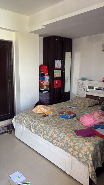 Bedroom in 2 BHK Builder Floor at Kailash Colony – for Rent