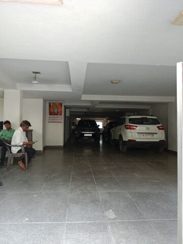 Parking in 4 BHK Penthouse at New Friends Colony – for Rent