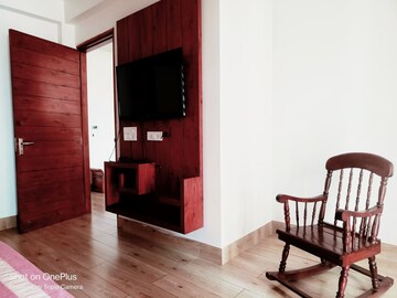 Living Room in 2 BHK Builder Floor at Sector 57 – for Rent