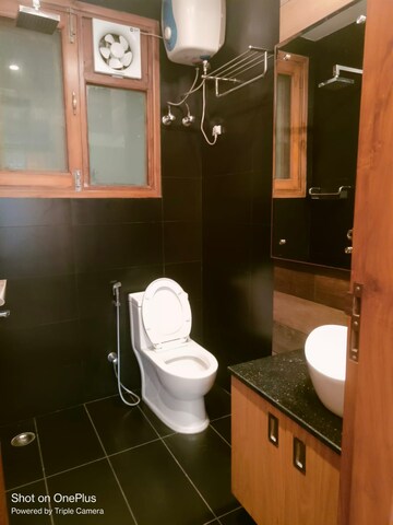Bathroom in 2 BHK Builder Floor at Sector 57 – for Rent