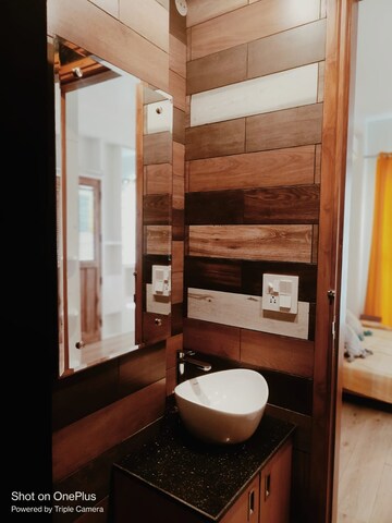 Bathroom in 2 BHK Builder Floor at Sector 57 – for Rent