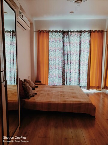 Living Room in 2 BHK Builder Floor at Sector 57 – for Rent