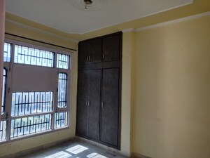 Room in 3 BHK Builder Floor at Sector 20 – for Sale