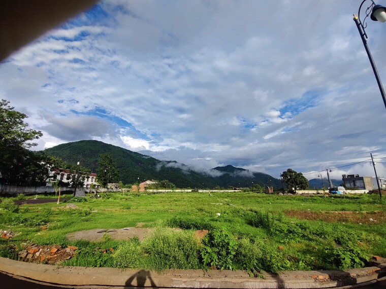 undefined, sahastradhara road  200 Sq.Yd. Plot In Sahastradhara Road Dehradun 8805845