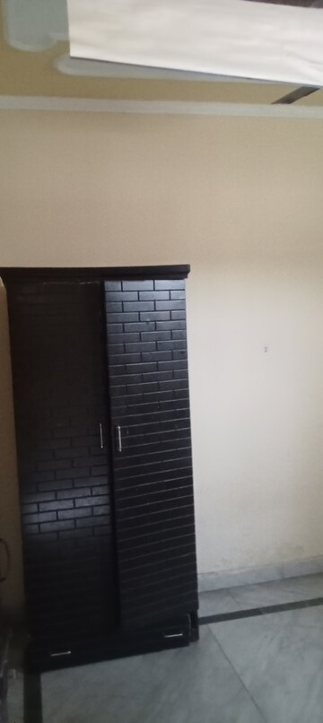  2 BHK Independent House at Delta I Greater Noida – for Rent