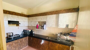 Kitchen in 3 BHK Apartment at Gomti Nagar – for Rent