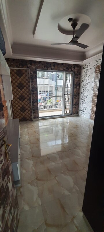 Balcony in 3 BHK Builder Floor at Sector 57 – for Rent