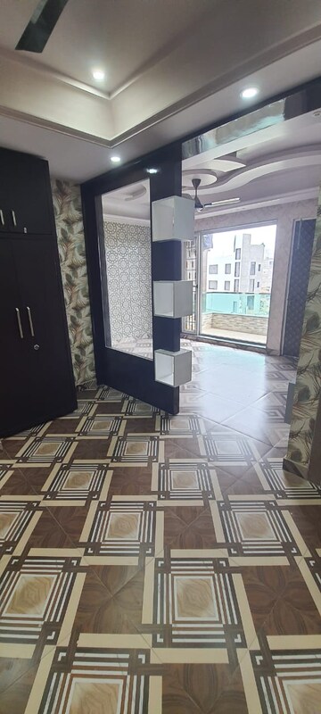 Staircase in 3 BHK Builder Floor at Sector 57 – for Rent