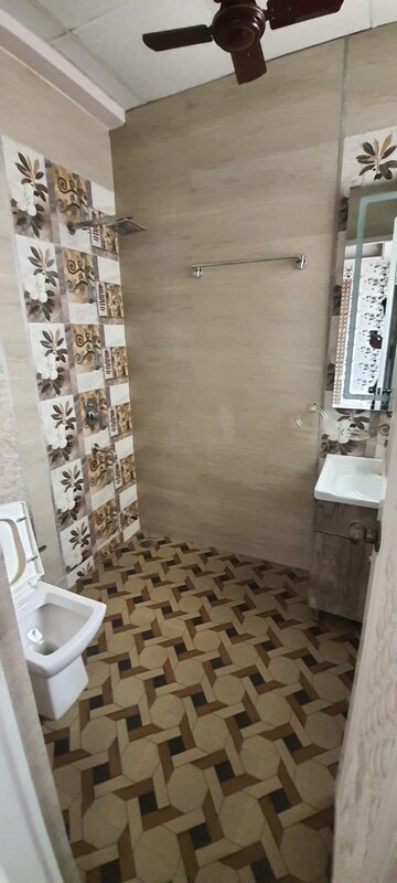 Bathroom in 3 BHK Builder Floor at Sector 57 – for Rent