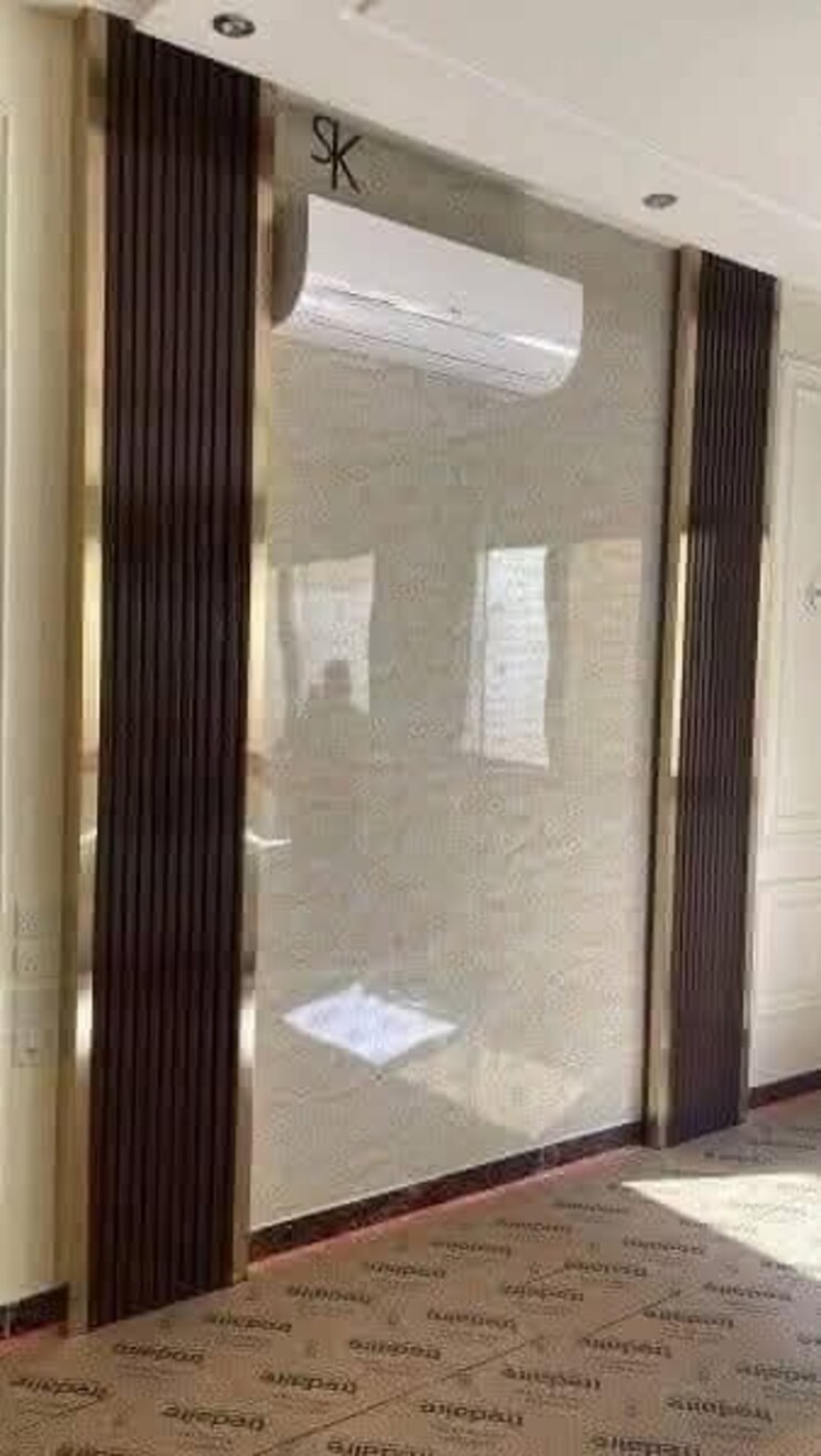 Room, igi airport area 3 Bedroom 1000 Sq.Ft. Apartment In Igi Airport Area Delhi 8805926