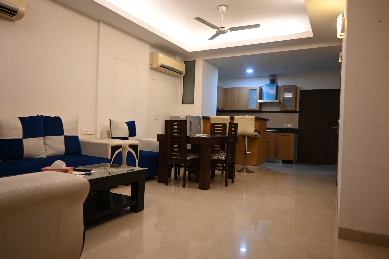 Rental Studio 821 Sq.Ft. Apartment in Central Park II-The Room, Sector ...