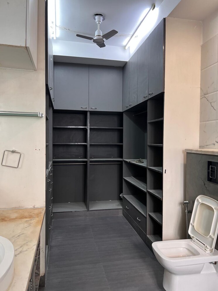 Bathroom, sector 57 3 Bedroom 3500 Sq.Ft. Builder Floor In Sector 57 Gurgaon 8805986