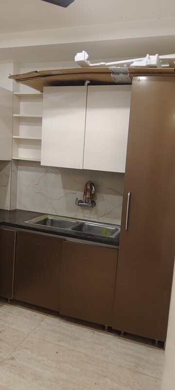 Kitchen in 3 BHK Builder Floor at Sector 57 – for Rent
