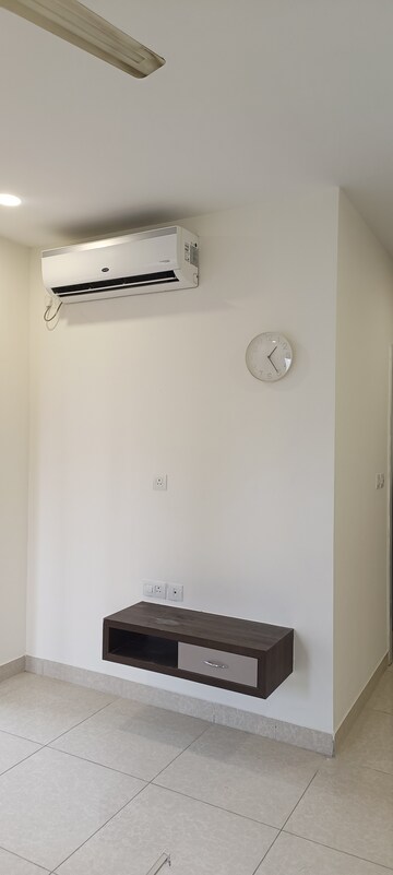 Furnished Amenities in 4 BHK Apartment at Prestige High Fields, Gachibowli – for Rent