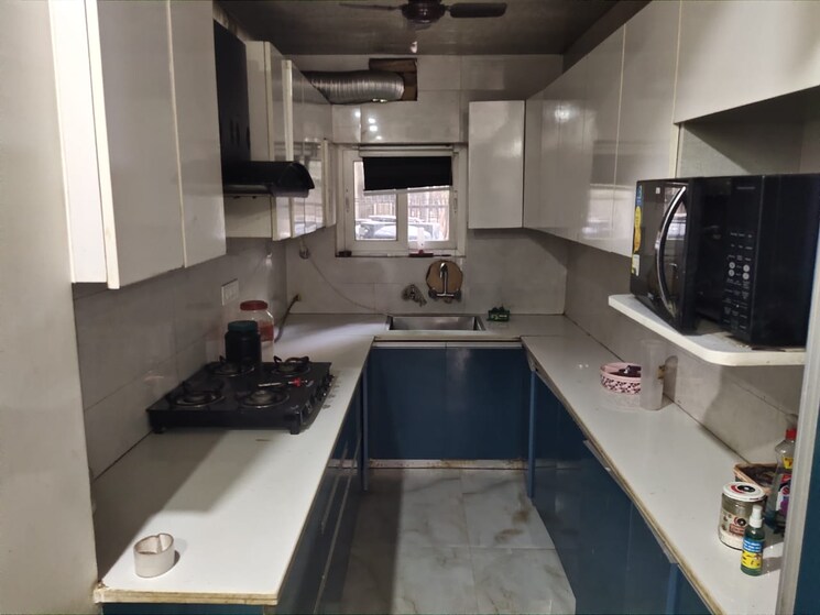 Kitchen, sector 13 dwarka 3 Bedroom 1500 Sq.Ft. Apartment In Sector 13 Dwarka Delhi 8806014