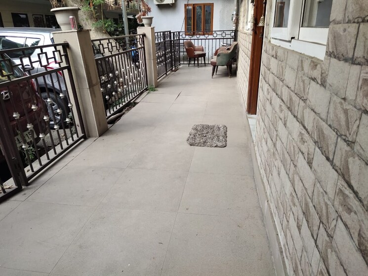 Balcony, sector 13 dwarka 3 Bedroom 1500 Sq.Ft. Apartment In Sector 13 Dwarka Delhi 8806014