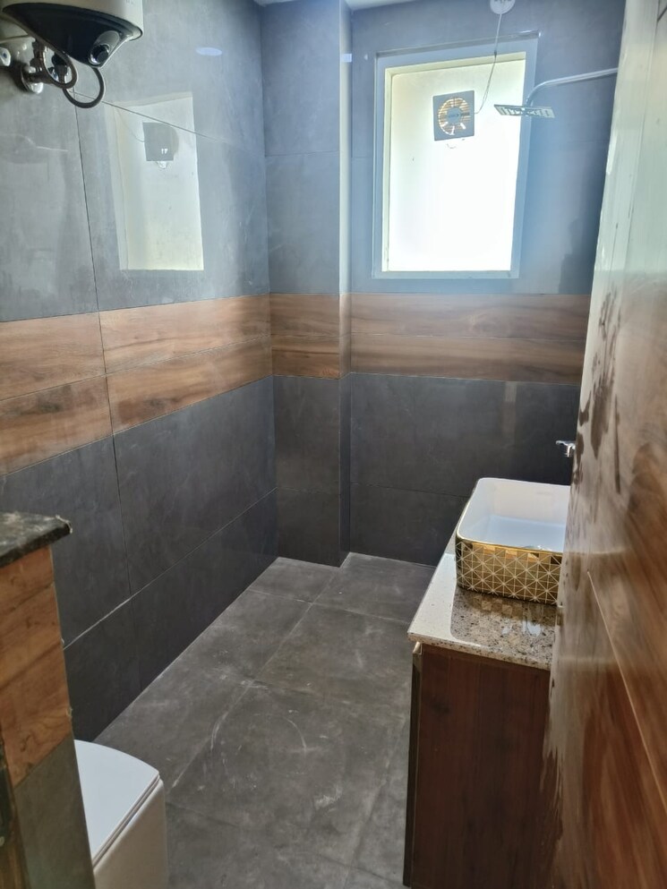 Kitchen, sector 52 3 Bedroom 3000 Sq.Ft. Builder Floor In Sector 52 Gurgaon 8806057