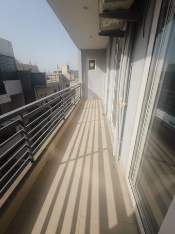 Balcony in 3 BHK Builder Floor at Sector 52 – for Rent