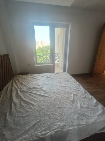 Bedroom in 3 BHK Builder Floor at Sector 52 – for Rent