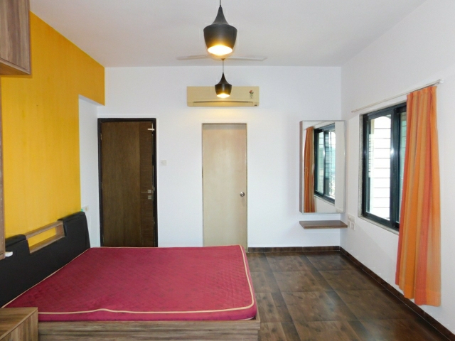 3 BHK Apartment For Rent in Linking Road