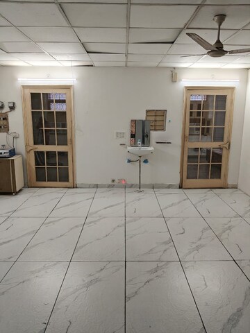 Room in 3 BHK Builder Floor at Lajpat Nagar ii – for Rent