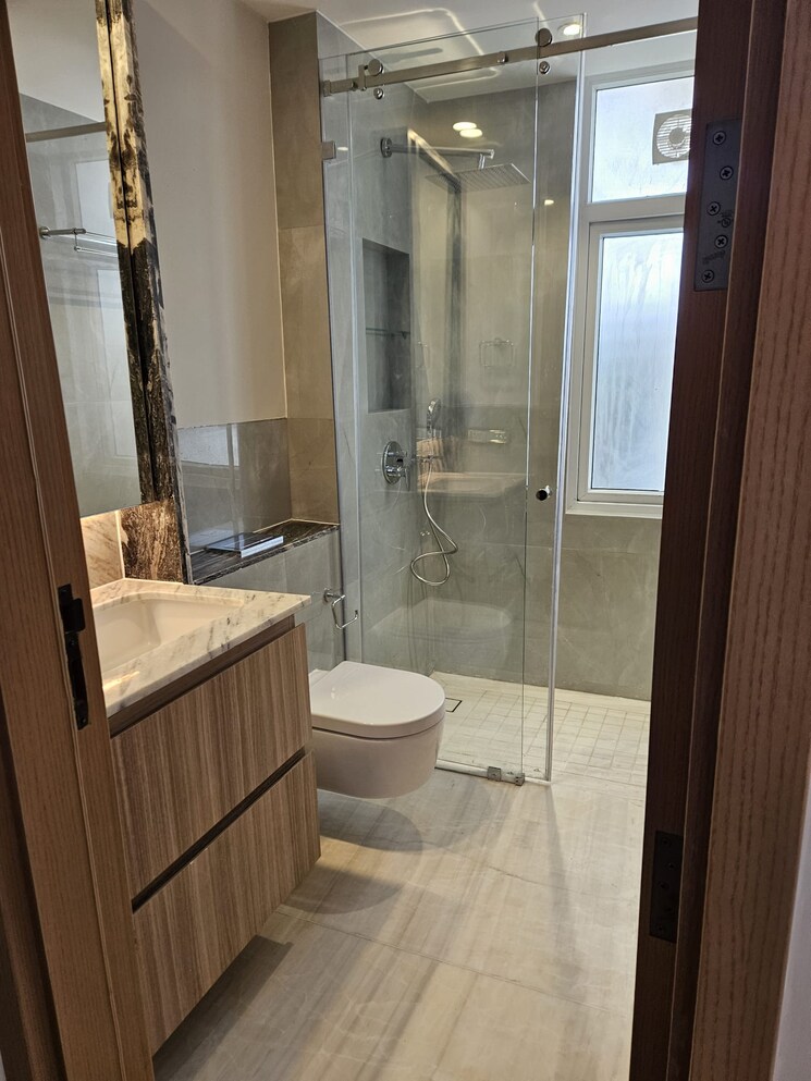 Bathroom, dlf-the-grove 4 Bedroom 4500 Sq.Ft. Builder Floor In Sector 54 Gurgaon 8806164