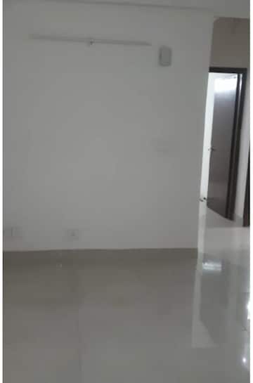 Room in 2 BHK Apartment at Stellar Mi Citihomes, Omicron Iii Greater Noida – for Sale