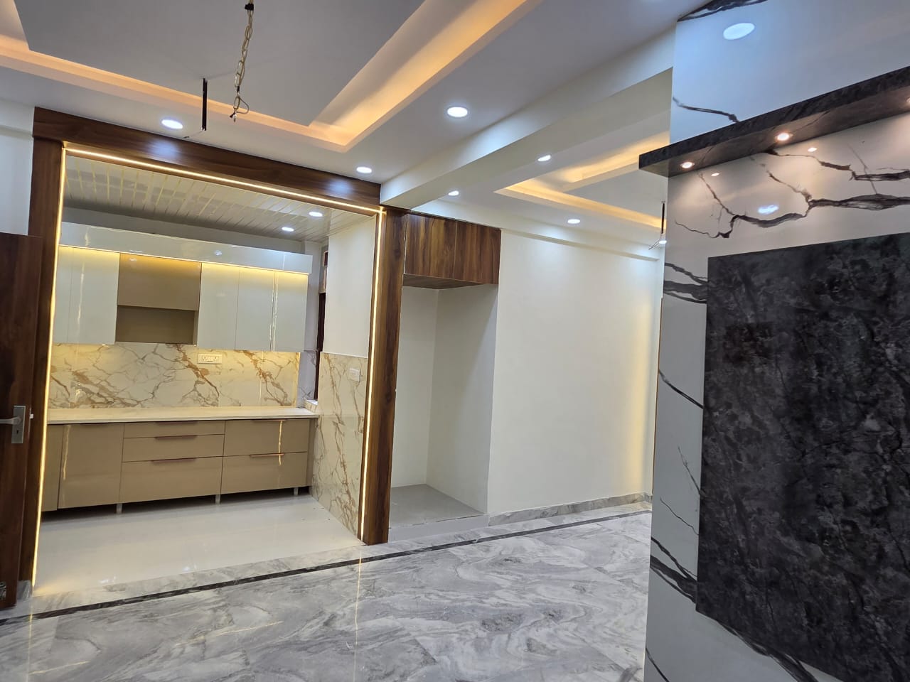 2 BHK Builder Floor For Sale in Shakti Khand III