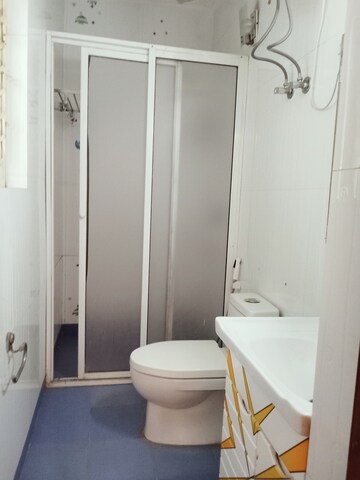 Bathroom in 3.5 BHK Apartment at DDA Rosewood Apartments, Vasant Kunj – for Rent