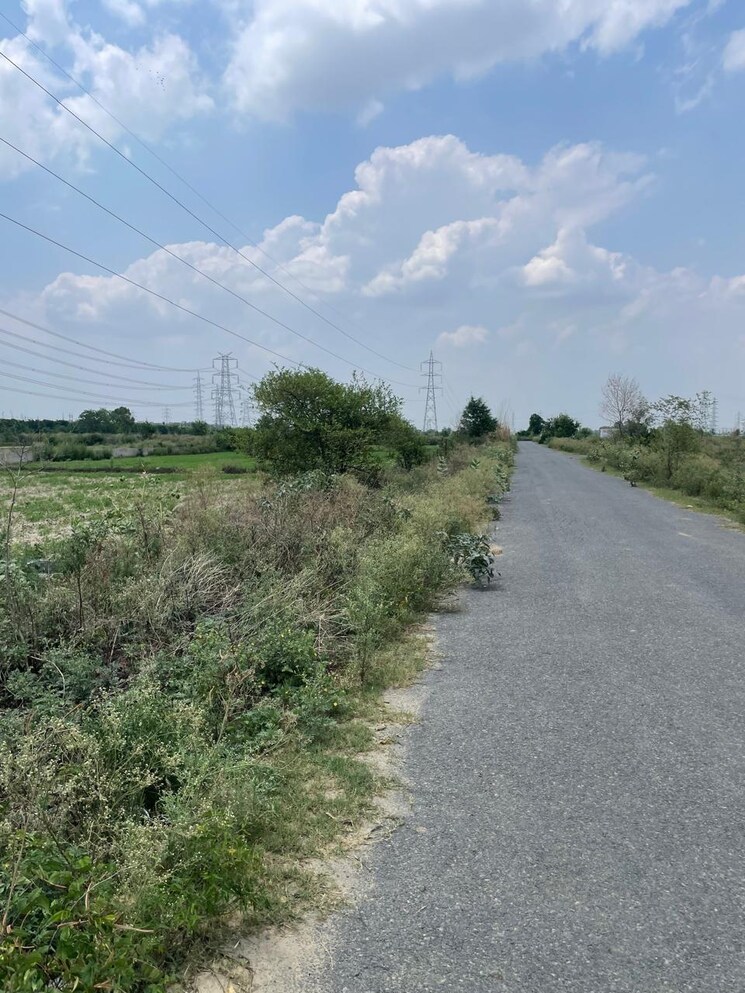 undefined, mu 2 greater noida  150 Sq.Mt. Plot In Mu 2 Greater Noida Greater Noida 8806212