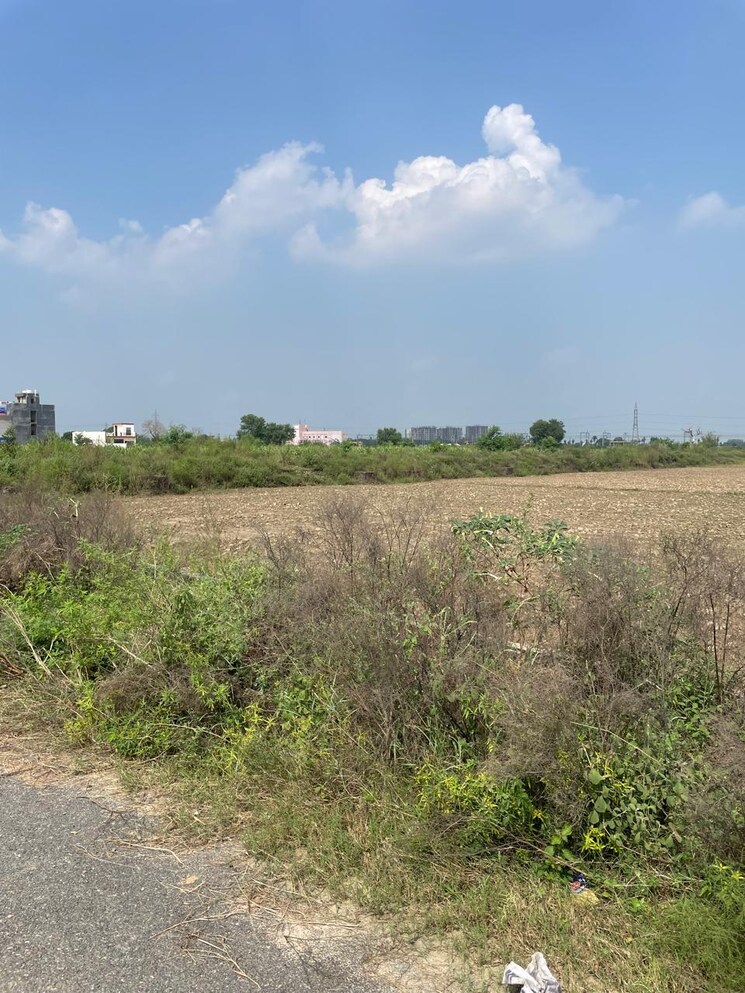 undefined, mu 2 greater noida  150 Sq.Mt. Plot In Mu 2 Greater Noida Greater Noida 8806212