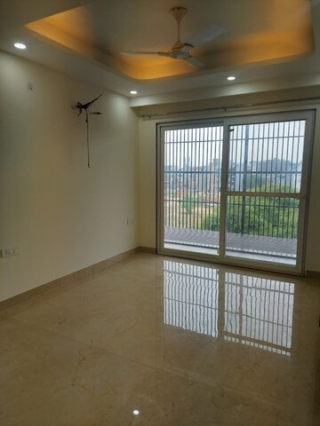 Room in 3 BHK Builder Floor at Sector 57 – for Rent