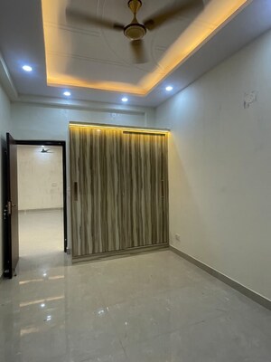 Room in 3 BHK Builder Floor at Shakti Khand Iii – for Sale