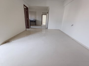 Room in 3 BHK Apartment at Mohan Nagar – for Rent