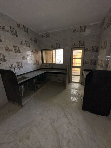Parking in 3 BHK Apartment at Mohan Nagar – for Rent