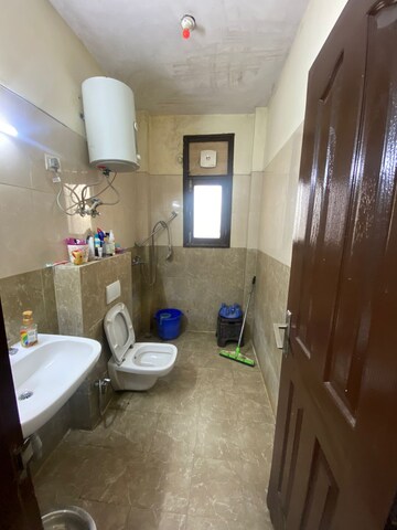 Bathroom in 3.5 BHK Independent House at Wave Prime Floors, Wave City – for Rent