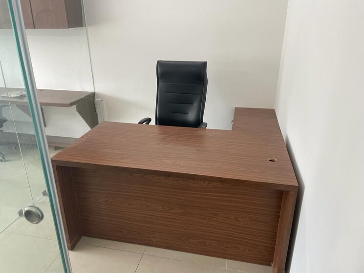 Team Area, goyal-titanium-heights Commercial Office Space 530 Sq.Ft. In Prahlad Nagar Ahmedabad 8806351