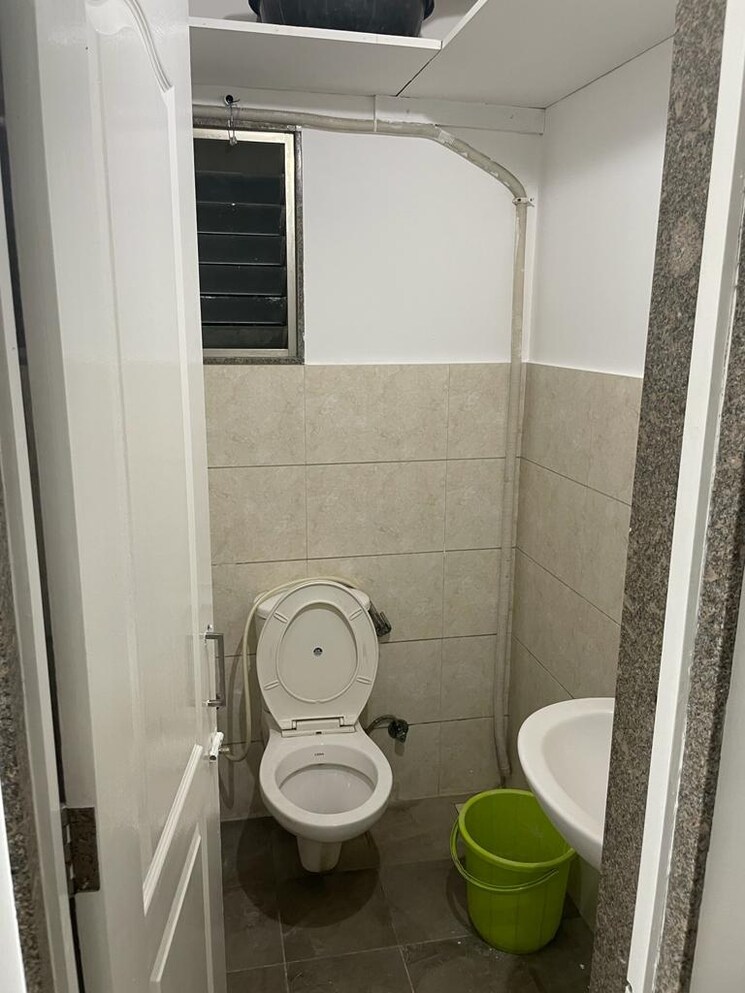 Washroom, goyal-titanium-heights Commercial Office Space 530 Sq.Ft. In Prahlad Nagar Ahmedabad 8806351