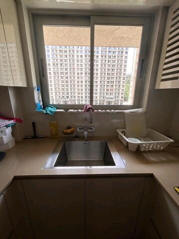 Team Area in 1 BHK Apartment at Hiranandani Regent Hill, Powai – for Sale