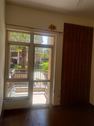 Room in 3 BHK Apartment at BPTP Park Elite Premium, Sector 84 – for Rent