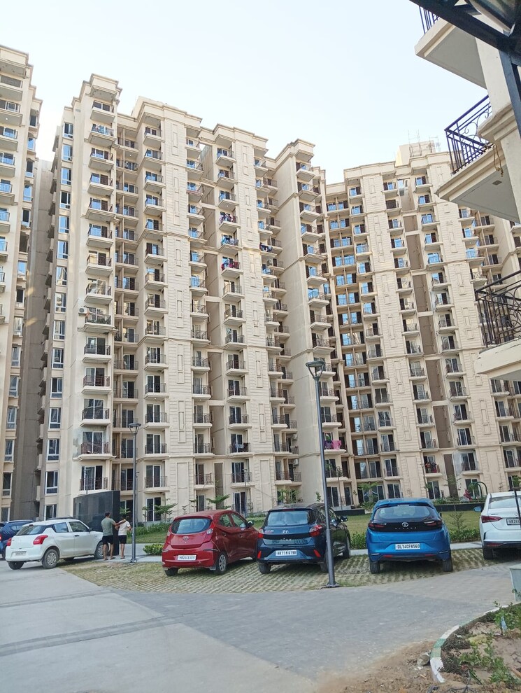 Exterior View, signature-global-the-millennia 2 Bedroom 1050 Sq.Ft. Apartment In Sector 37d Gurgaon 8806406