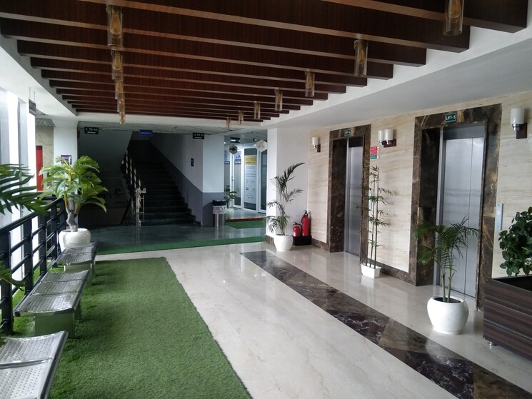  Parking, rajpur road Commercial Office Space 2900 Sq.Ft. In Rajpur Road Dehradun 8806421