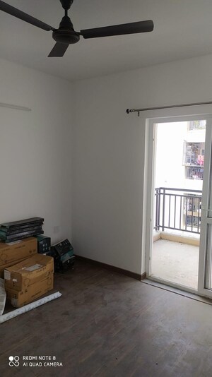 Room in 3 BHK Apartment at BPTP Elite Floors, Sector 83 – for Sale