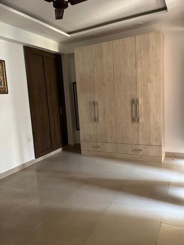 Room in 2 BHK Apartment at Logix Blossom County, Sector 137 – for Rent